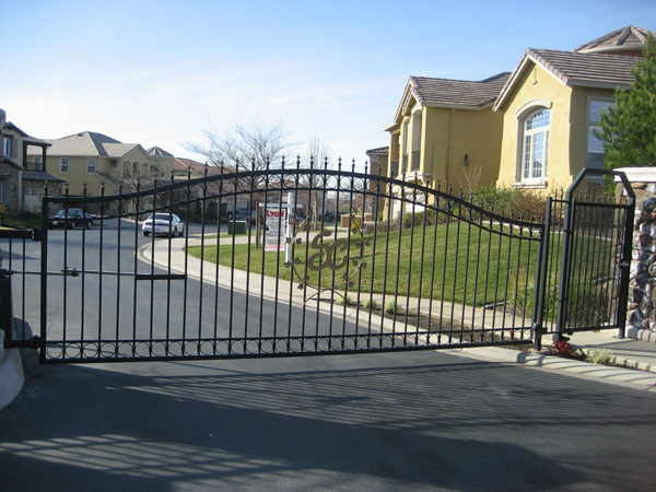 Community Entry Gates Carlsbad