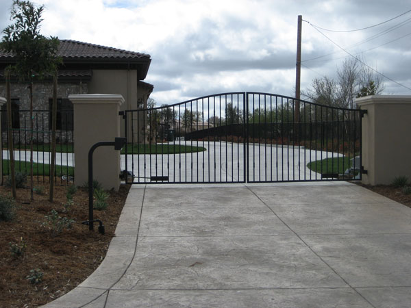 Keypad Driveway Gates - Carlsbad